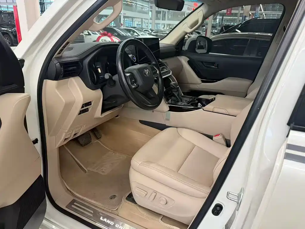 Land Cruiser (Import) 兰德酷路泽(进口) LC300 2021款 3.5 T 自动