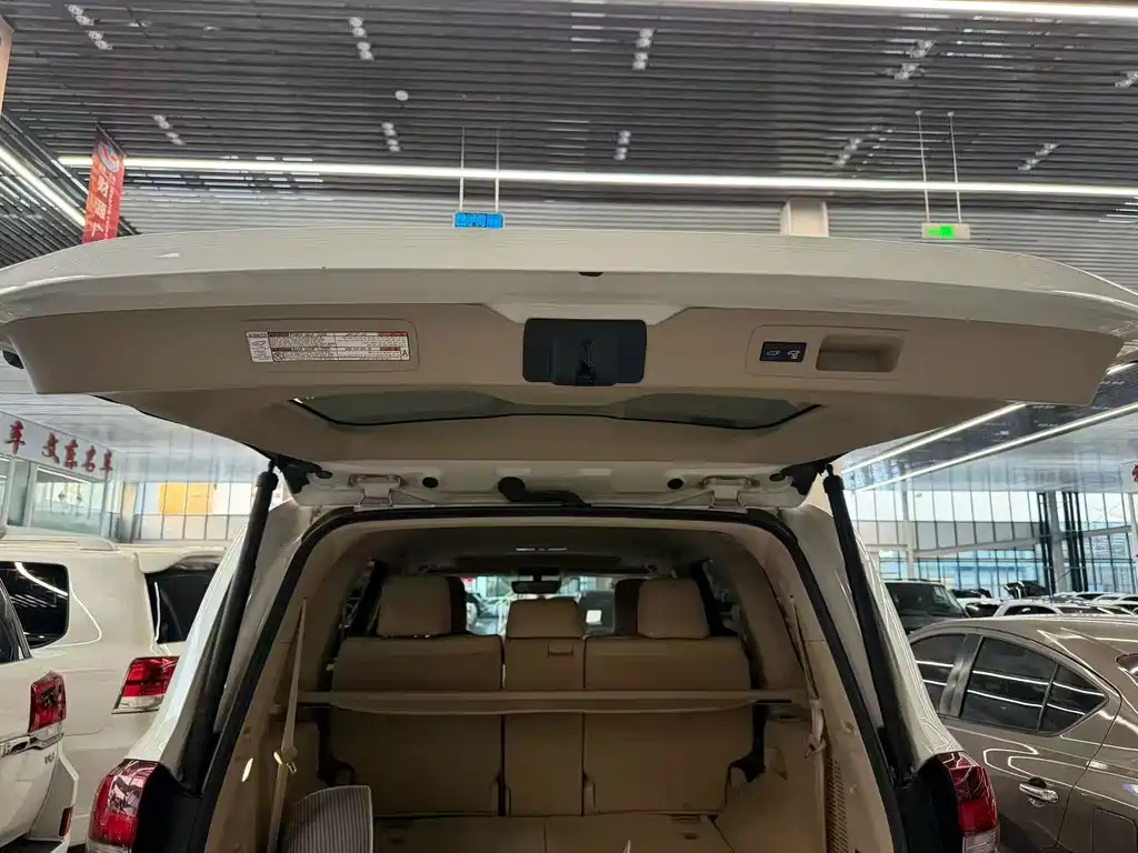 Land Cruiser (Import) 兰德酷路泽(进口) LC300 2021款 3.5 T 自动