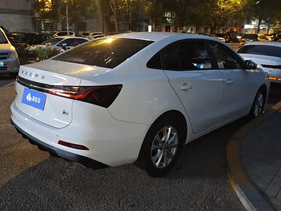 Roewe i5 1.5 L Manual Comfort Enjoyment