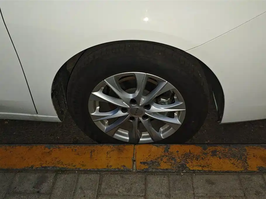 Roewe i5 1.5 L Manual Comfort Enjoyment