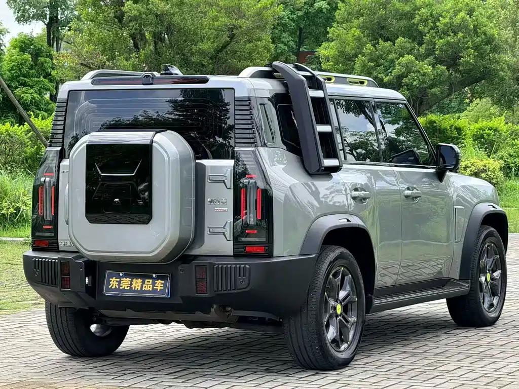 Jetour Traveller 2.0 T 4 WD Cross PRO