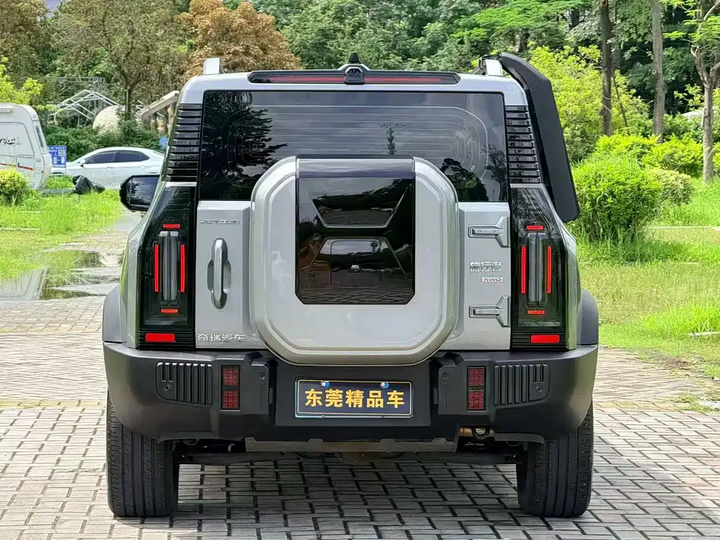 Jetour Traveller 2.0 T 4 WD Cross PRO