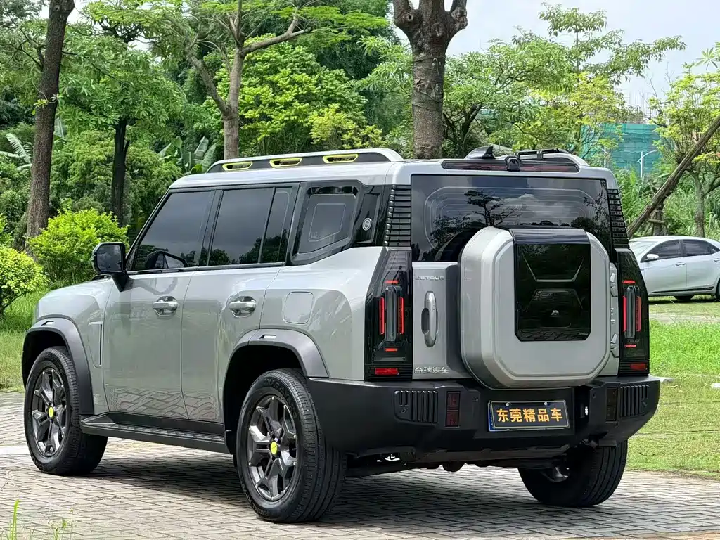 Jetour Traveller 2.0 T 4 WD Cross PRO