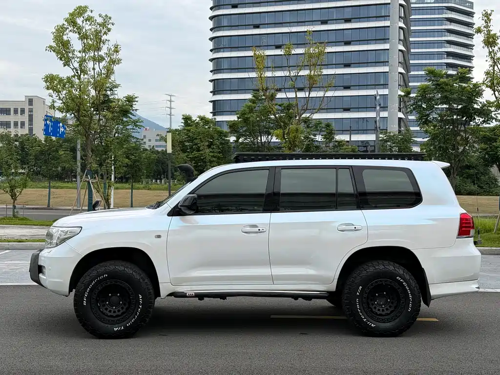 Land Cruiser 4.7 L Auto VX-R