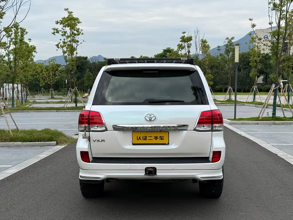 Land Cruiser 4.7 L Auto VX-R