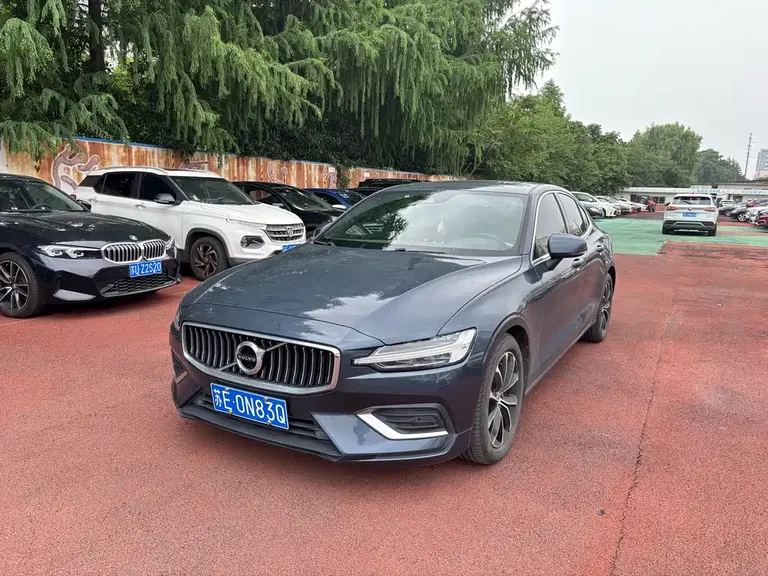 Volvo S60 B4 Smart Ease Luxury