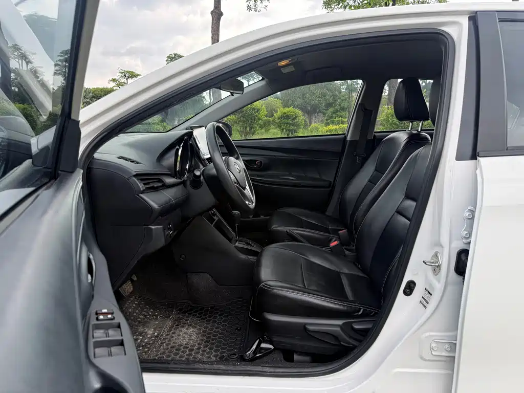 Vios 1.5 L CVT Creation