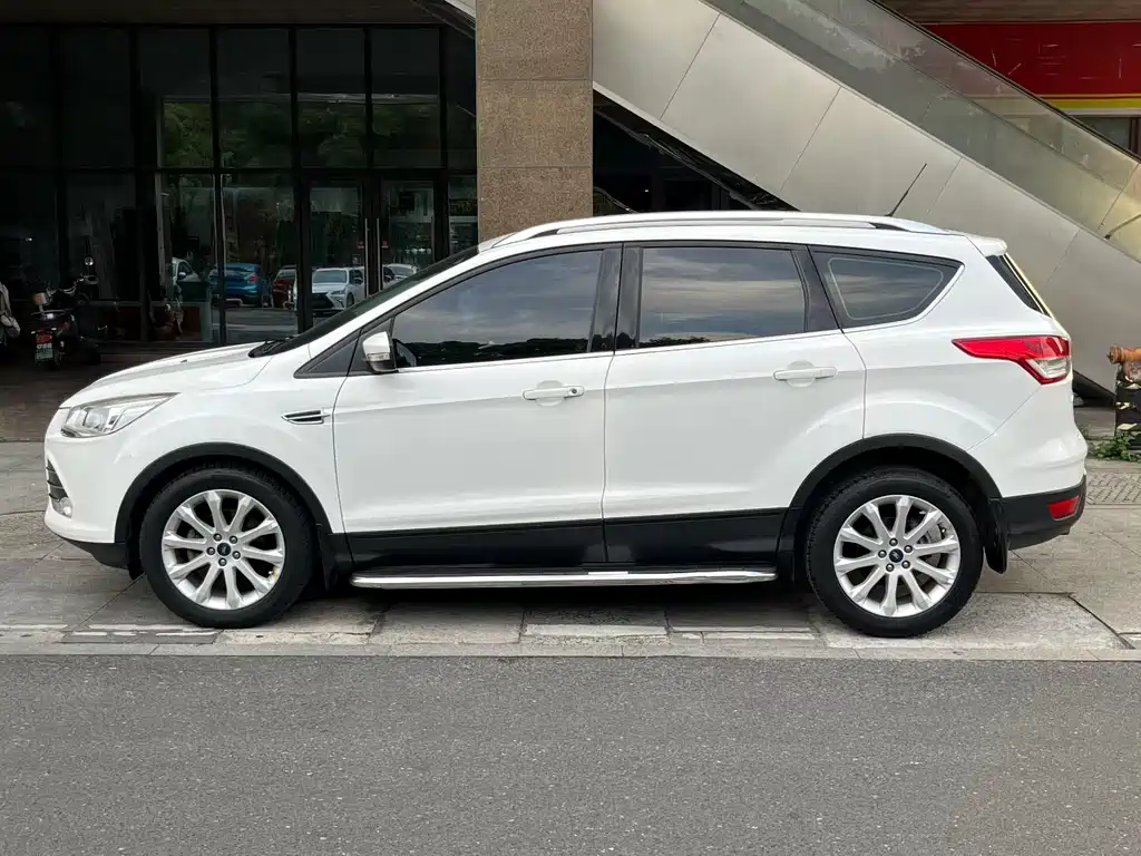 Kuga 1.5 L GTDi 2 WD Style