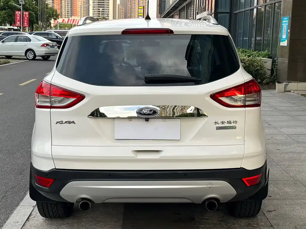 Kuga 1.5 L GTDi 2 WD Style