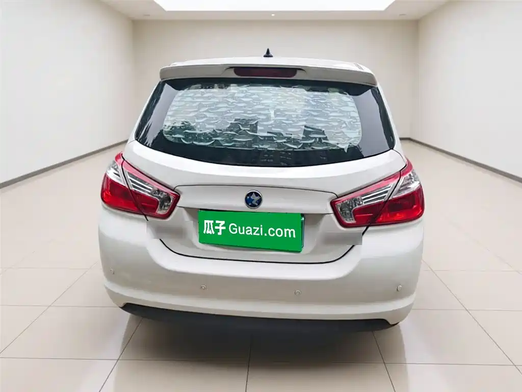 Venucia R50 1.6 L Manual Fashion