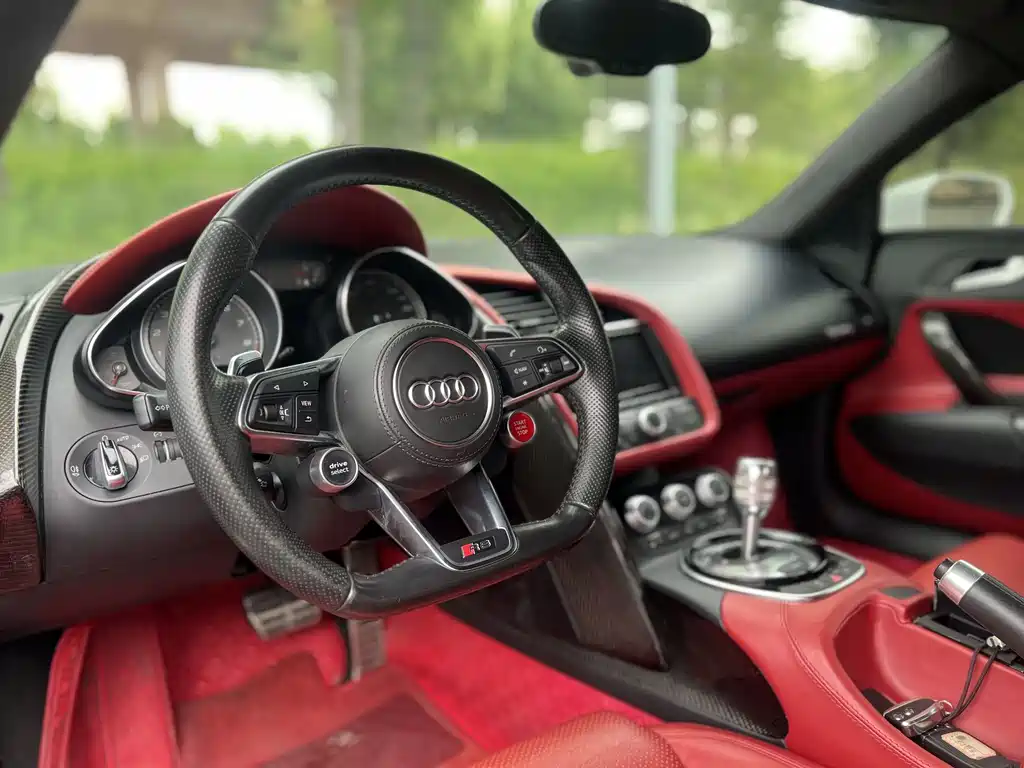 Audi R8 4.2 FSI quattro