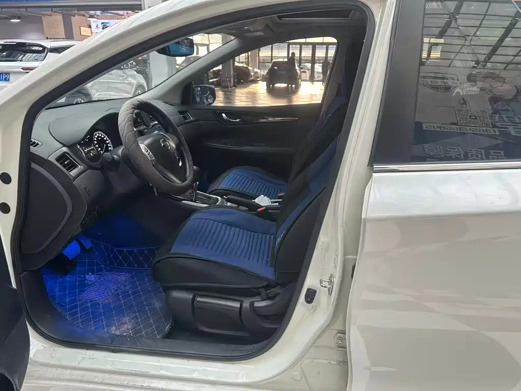 Tiida 1.6 L CVT Cool Motion