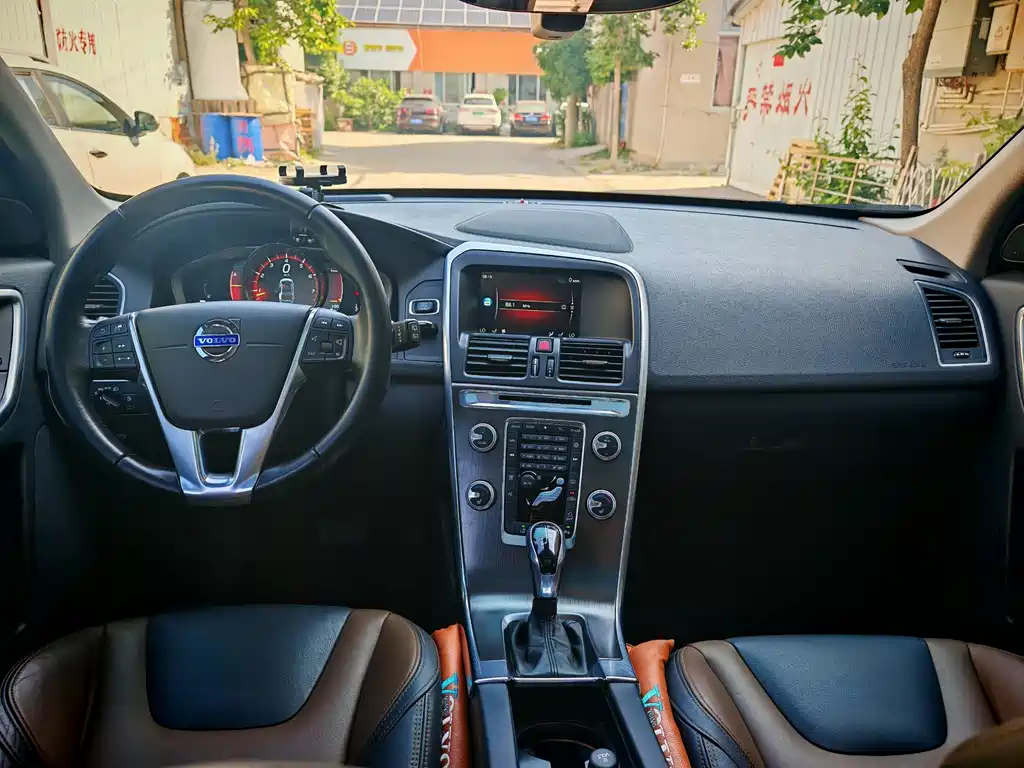 Volvo XC60 T5 AWD Smart Control