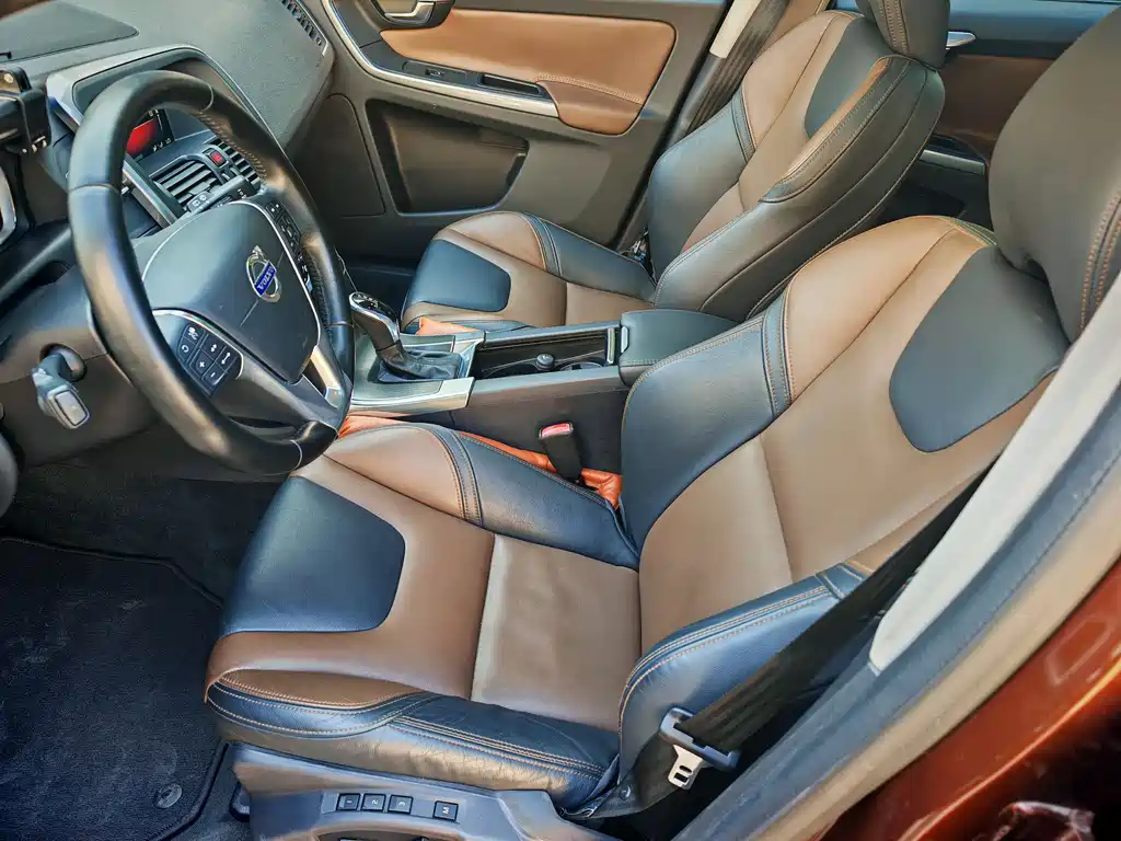 Volvo XC60 T5 AWD Smart Control