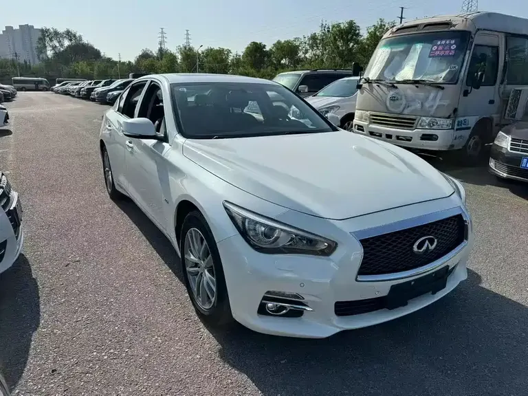Infiniti Q50 L 2.0 T Joy