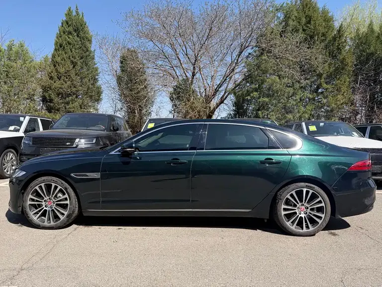 Jaguar XFL 2.0 T P250 2 WD Premium Luxury