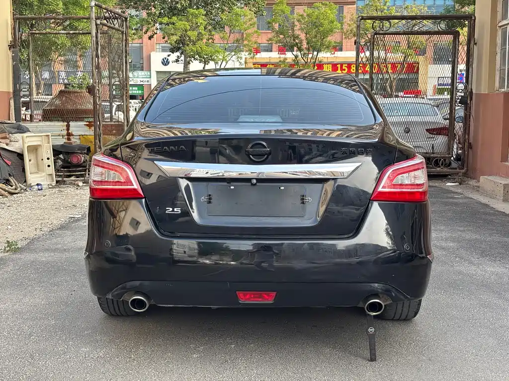 Teana 2.5 L XL Leading