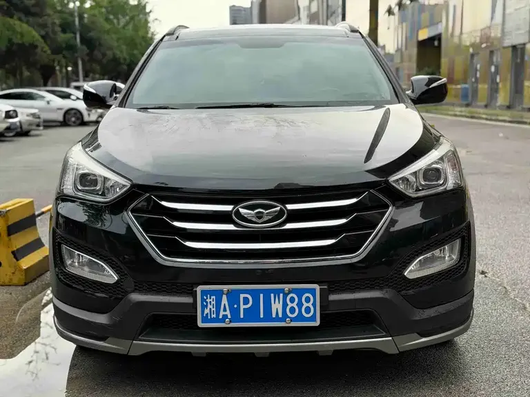 Hyundai Santa Fe (Import) 胜达进口 2013款 3.0 L 四驱豪华版 7座 欧V