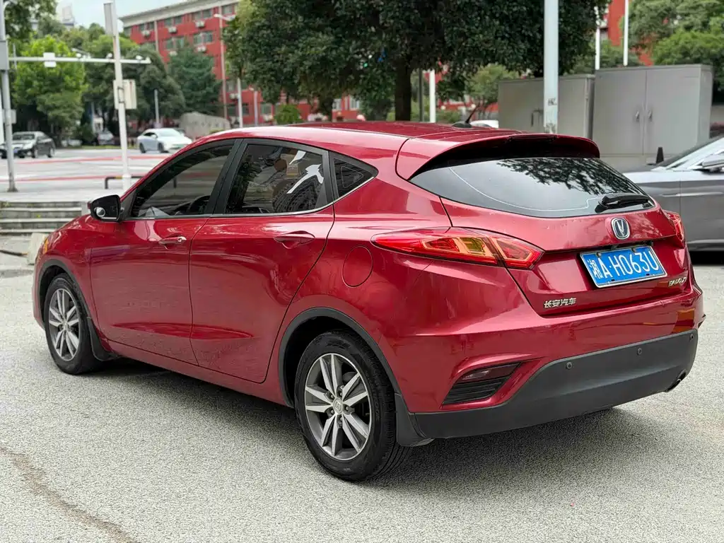 Eado XT 1.6 L Manual Handsome Cool CN-IV
