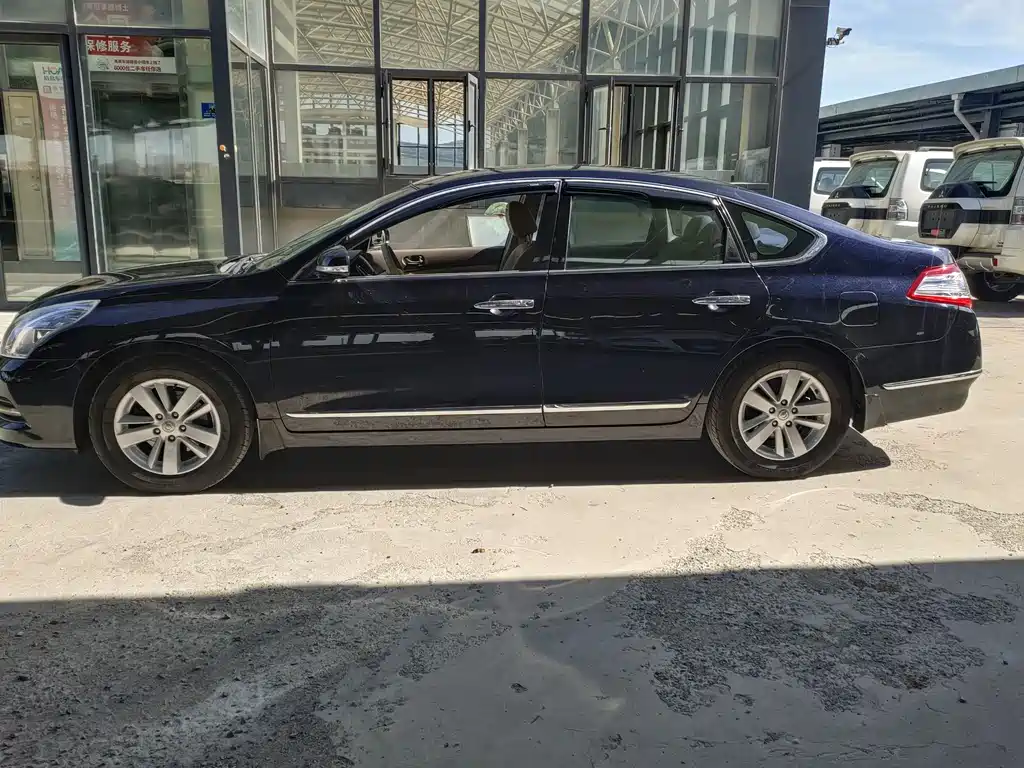 Teana 2.0 L XL Comfort
