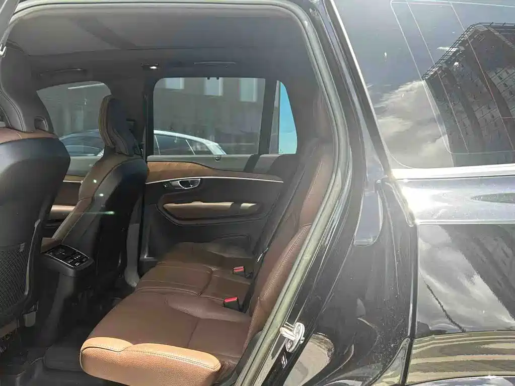 Volvo XC90 B6 Smart Ease Luxury 7-seat