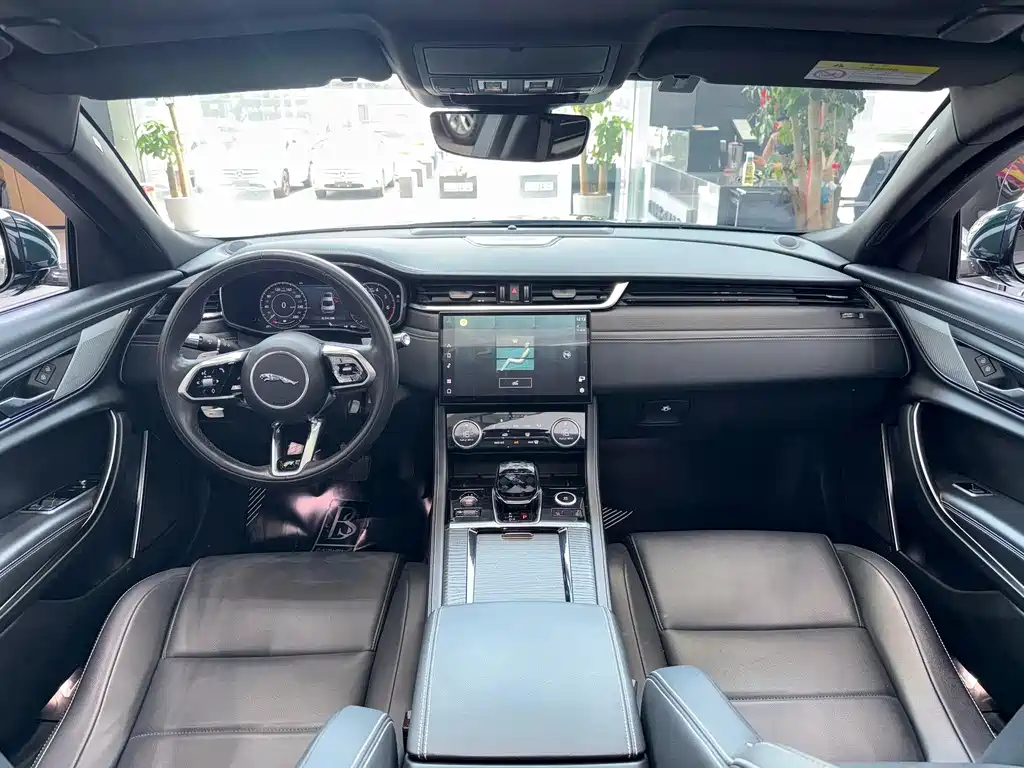 Jaguar XFL XFL 2.0 T P250 2 WD Premium Luxury