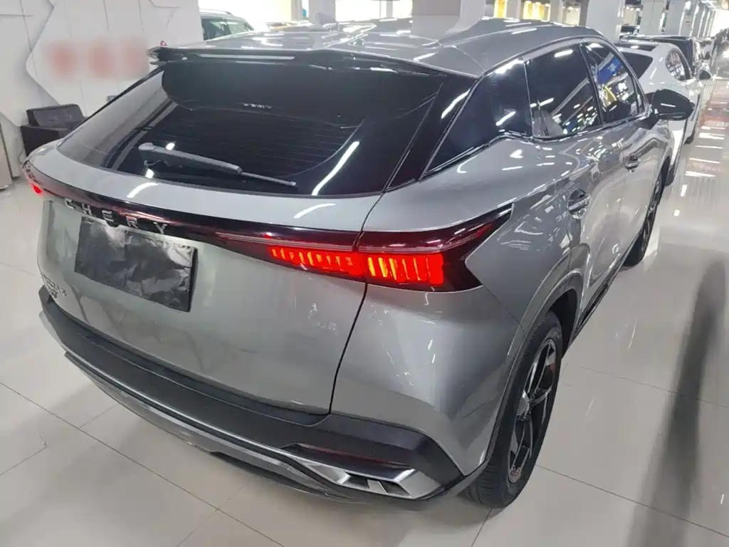 Omoda 欧萌达 2022款 1.6 TGDI DCT高维版