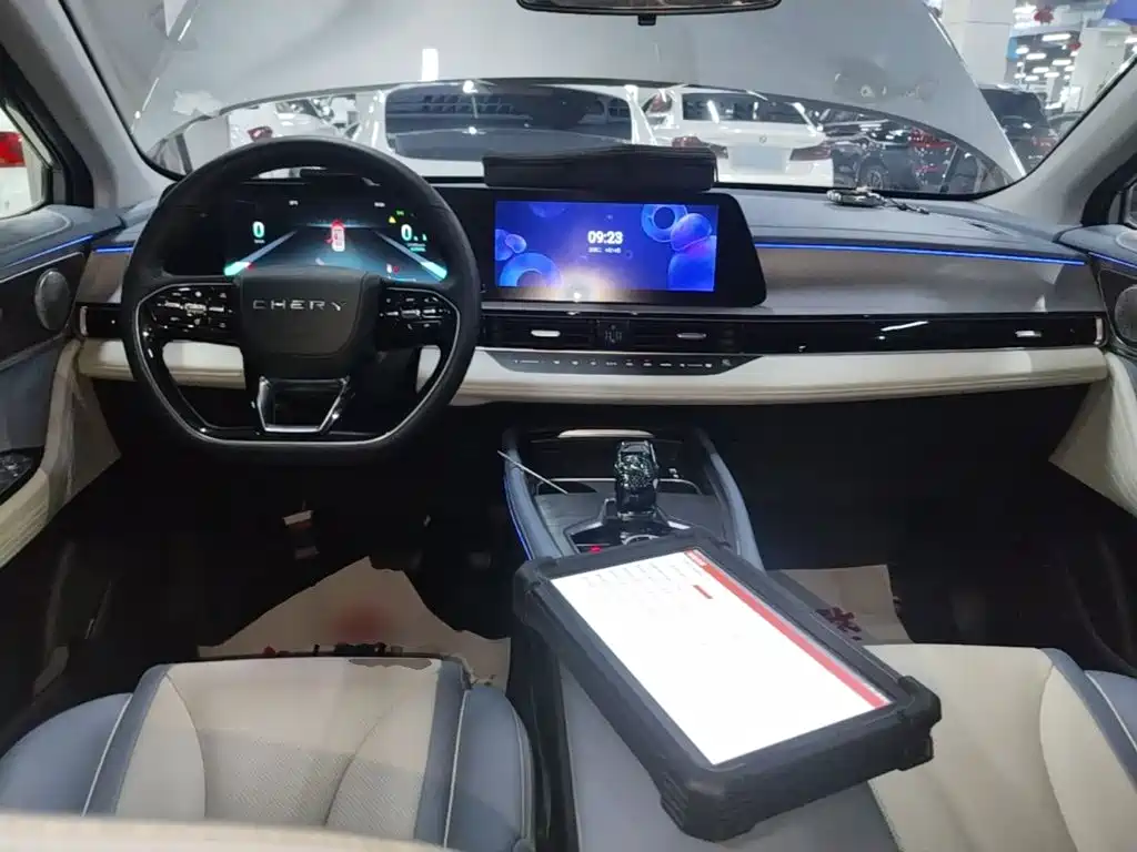 Omoda 欧萌达 2022款 1.6 TGDI DCT高维版