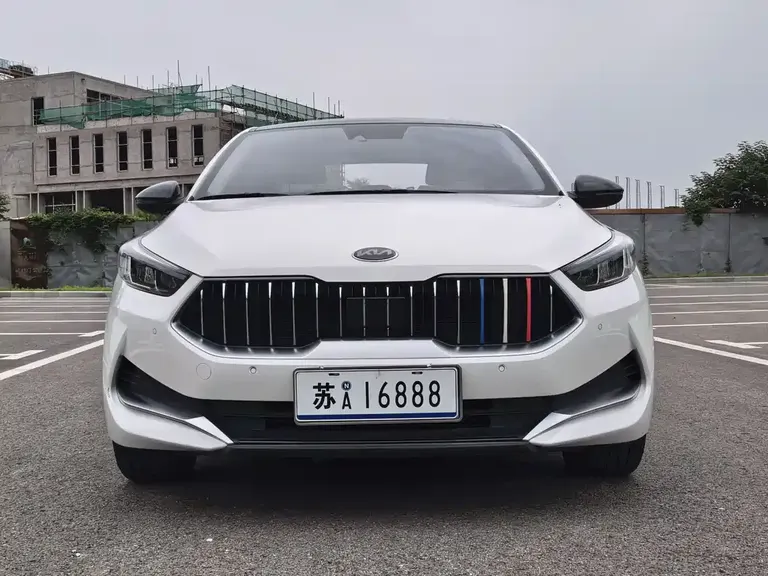Kia K3 1.5 L CVT Luxury