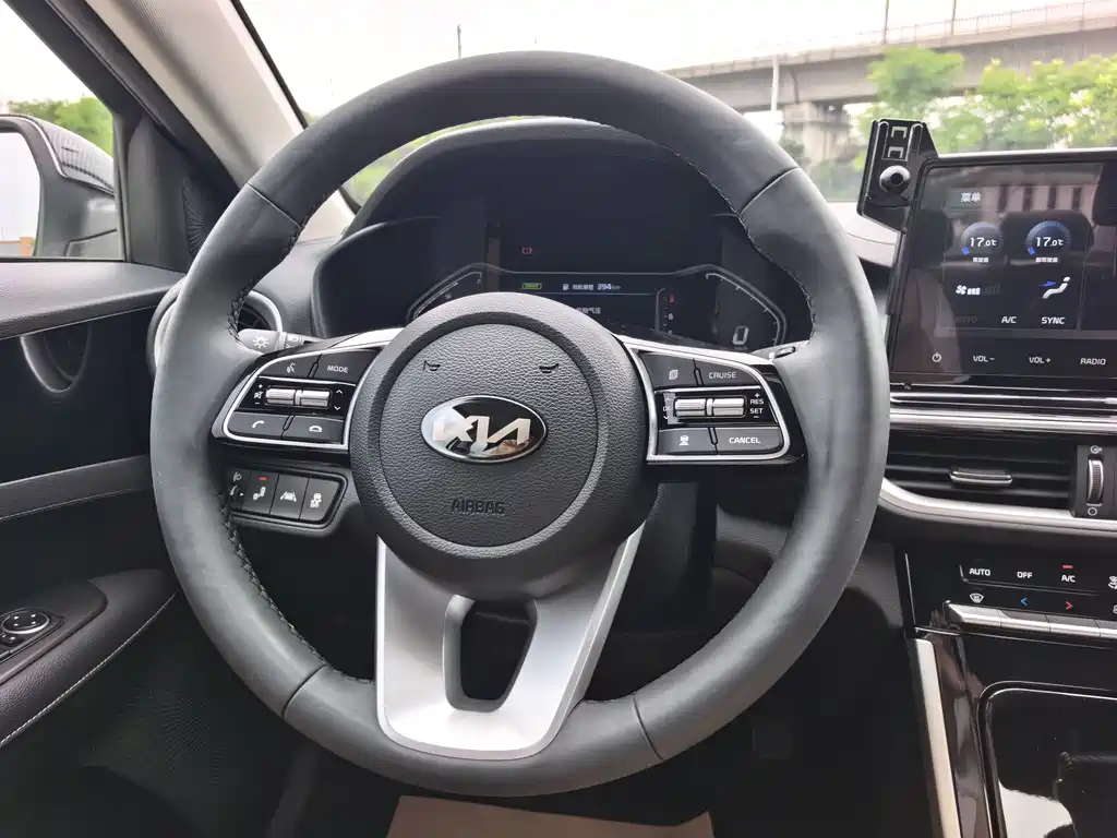 Kia K3 1.5 L CVT Luxury