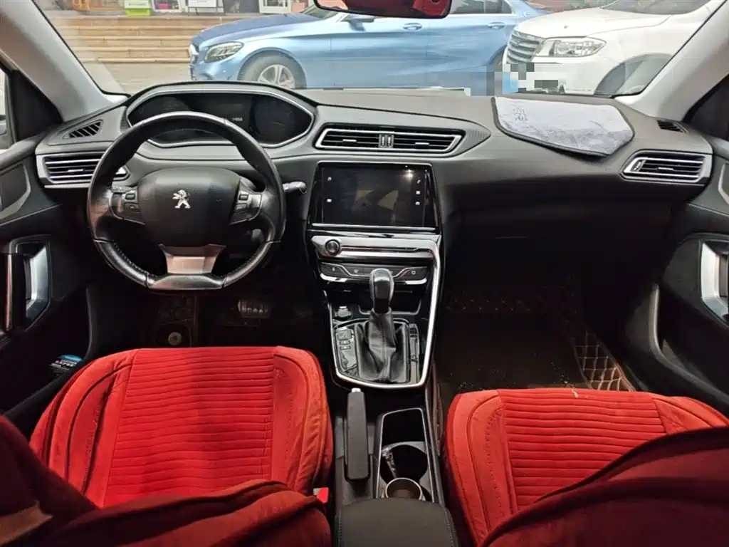 Peugeot 308 1.6 L Auto Luxury