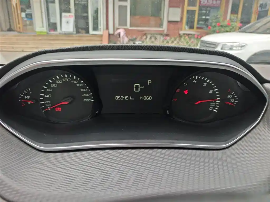 Peugeot 308 1.6 L Auto Luxury