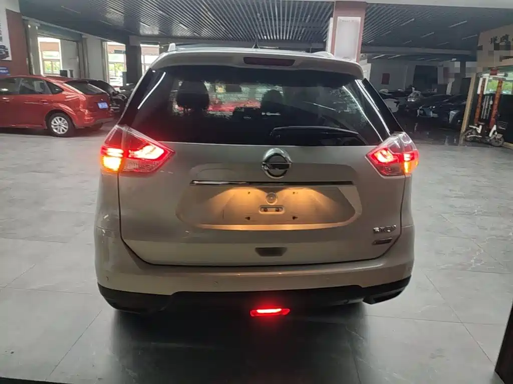 X-Trail 2.0 L CVT Comfort MAX 2 WD