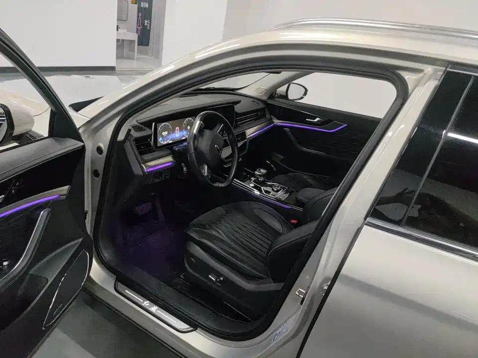 Hongqi HS5 Facelift 2.0 T Connected Flagship Enjoyment 4 WD