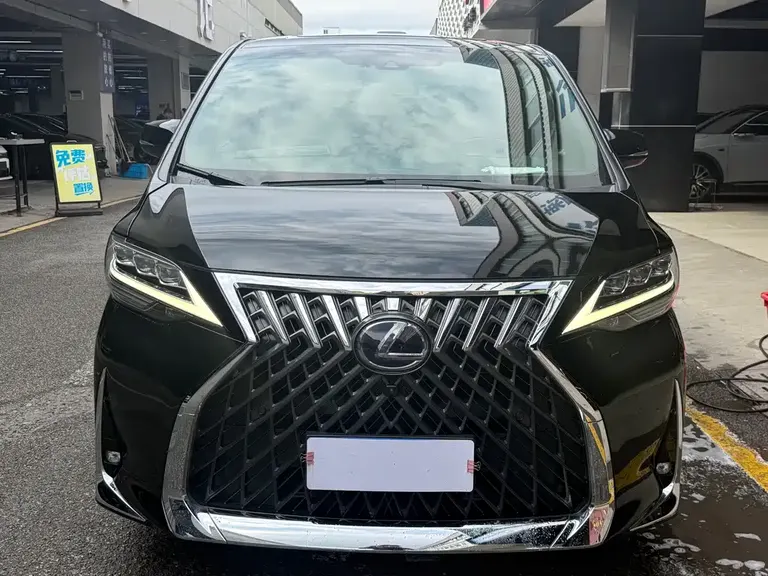 Lexus LM 300 h 7-seat Elegant