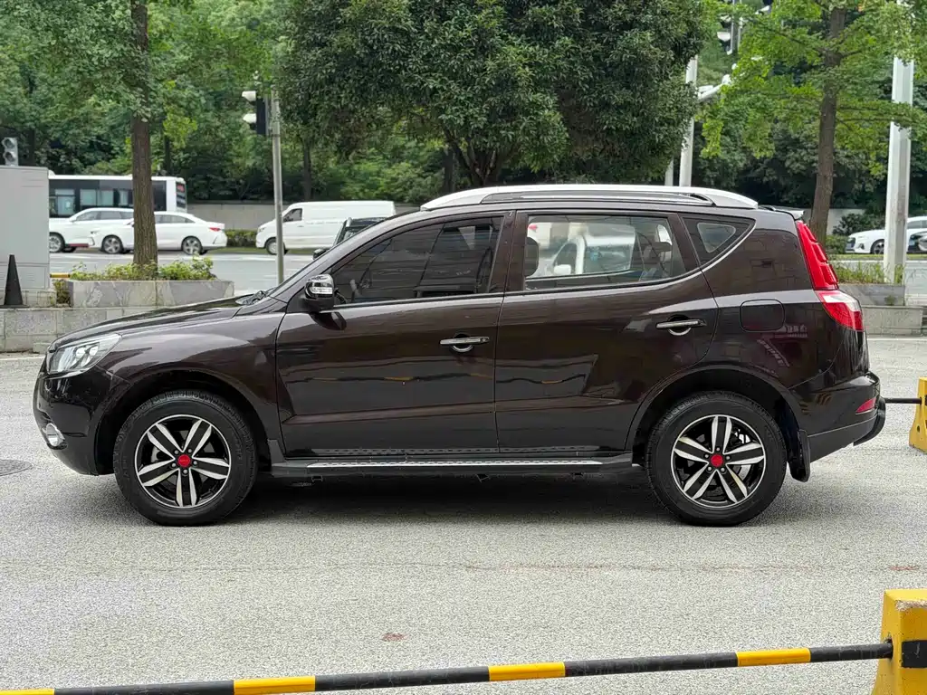 Geely GX7 Classic 1.8 L Manual New Urban Upgraded CN-V