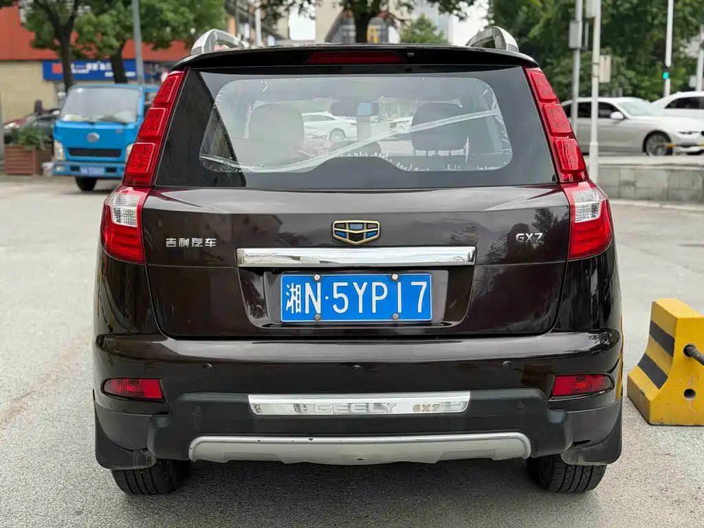 Geely GX7 Classic 1.8 L Manual New Urban Upgraded CN-V