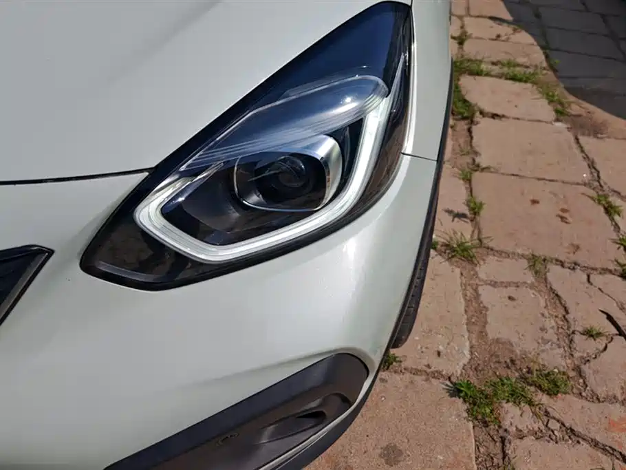 Fit 1.5 L CVT Trend Cross Max
