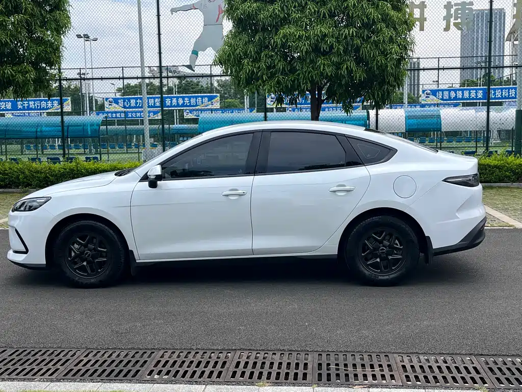 Seal 05 DM-i DM-i Smart Drive 55 KM Luxury