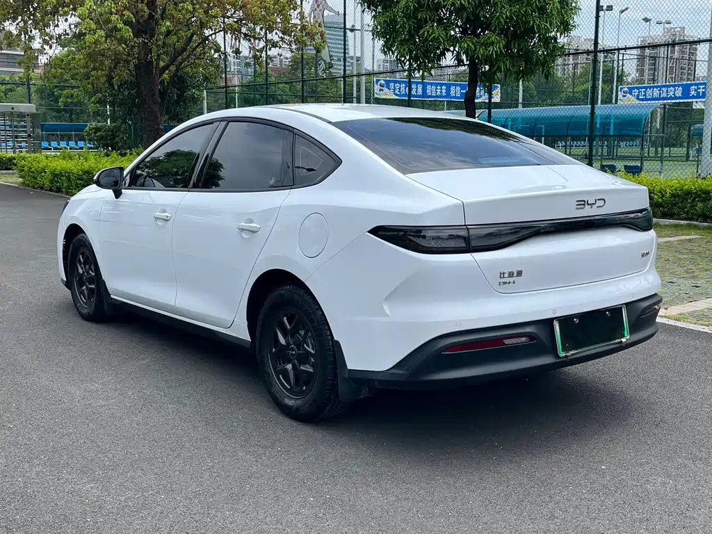 Seal 05 DM-i DM-i Smart Drive 55 KM Luxury