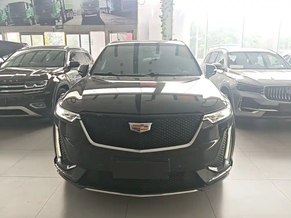 Cadillac XT6 2.0 T 6-seat 4 WD Distinguished