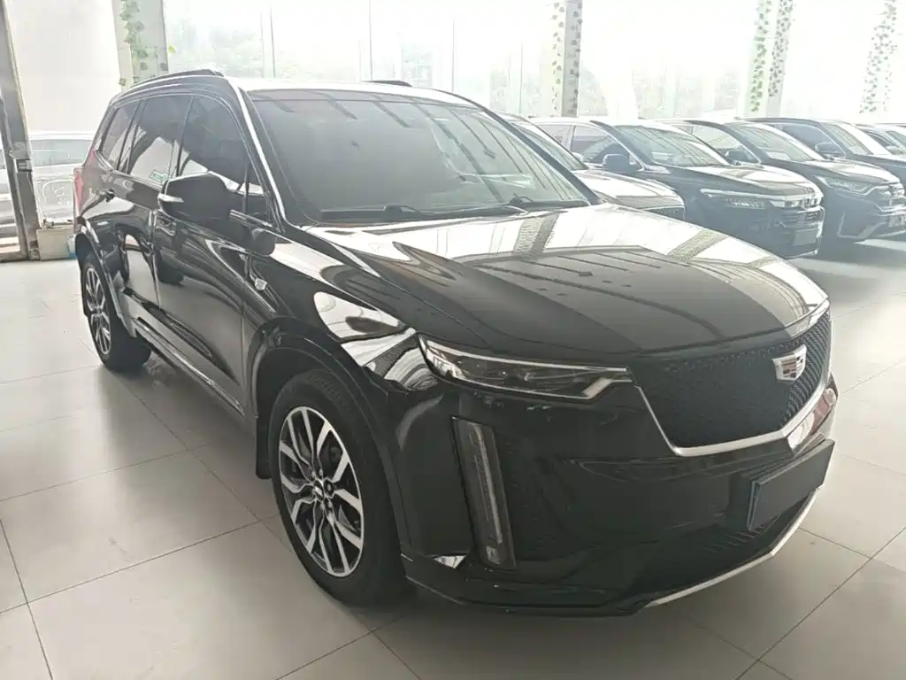 Cadillac XT6 2.0 T 6-seat 4 WD Distinguished