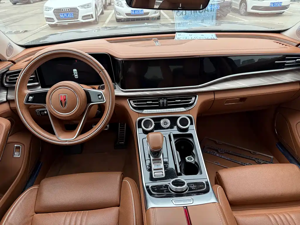 Hongqi H9 2.0 T Connected Flagship Enjoyment