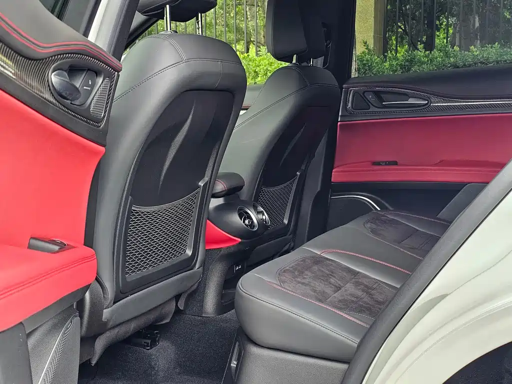 Stelvio Stelvio斯坦维 2021款 2.0 T 280 HP Veloce Ti 竞速版