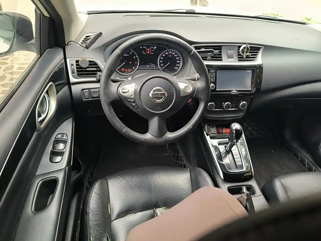 Sylphy 1.6 XV CVT Premium