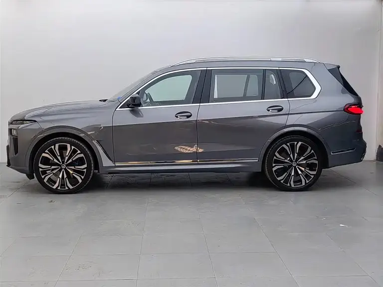 BMW X7 M60 i xDrive M60 i
