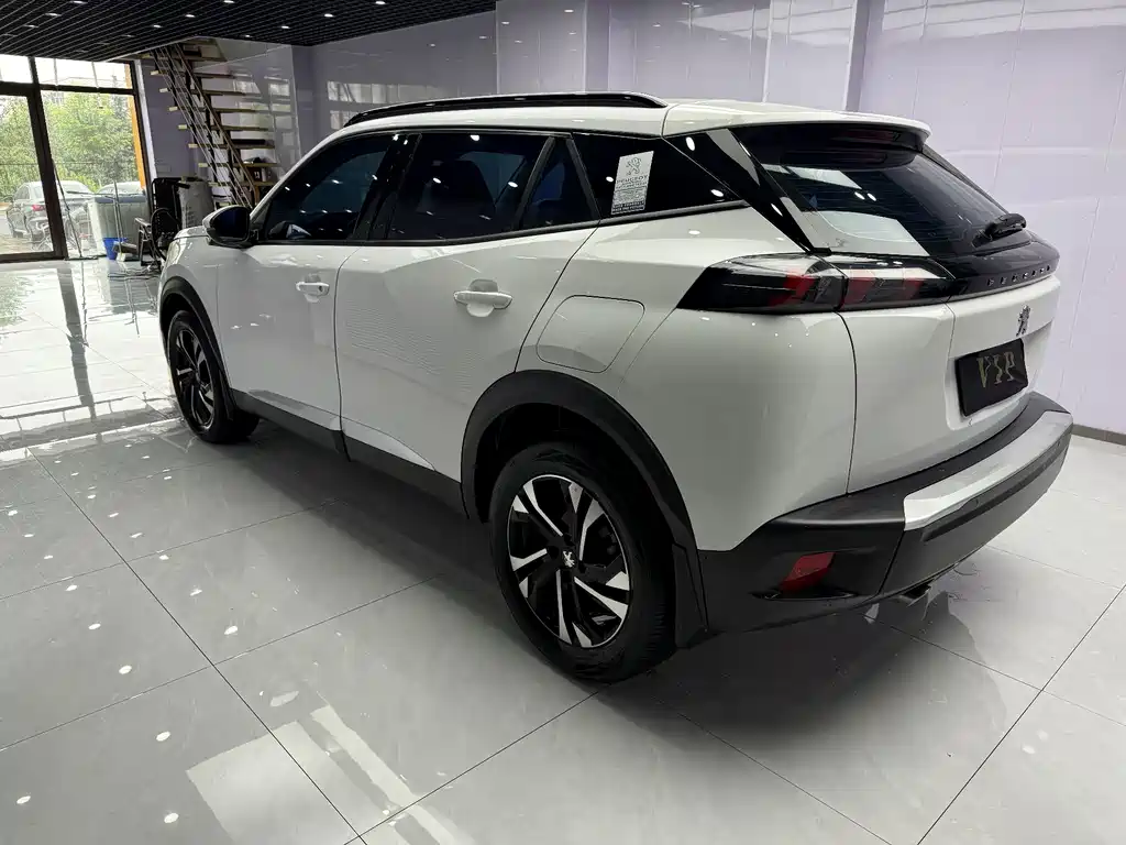 Peugeot 2008 2022 230 THP THE ONE