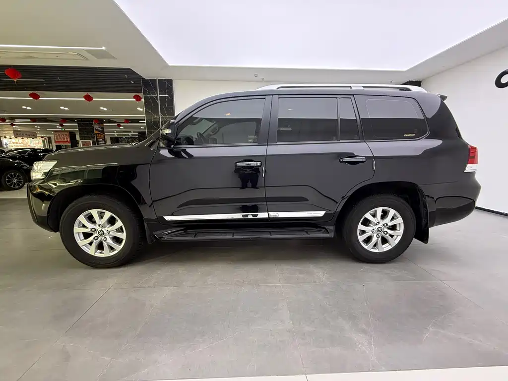 Land Cruiser (Import) 4.0 L Auto