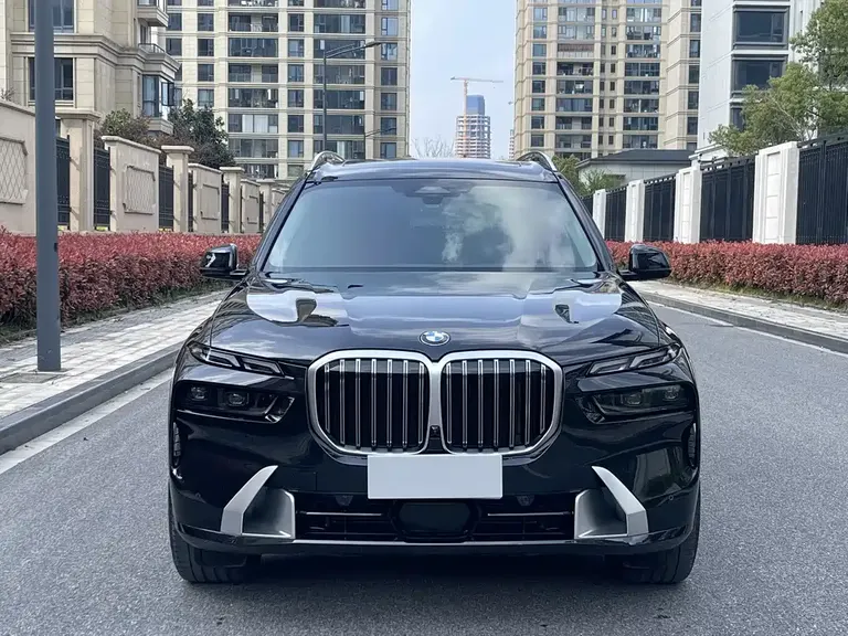BMW X7 xDrive40 i Leading Luxury Package