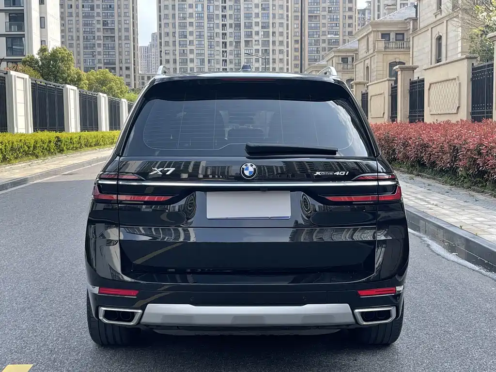 BMW X7 xDrive40 i Leading Luxury Package